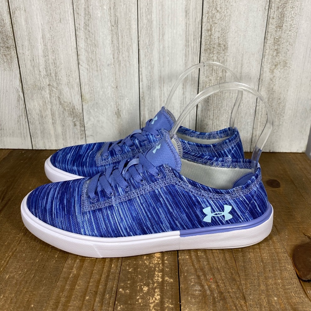 Under Armour Girls kickit2 Grade School Sneakers